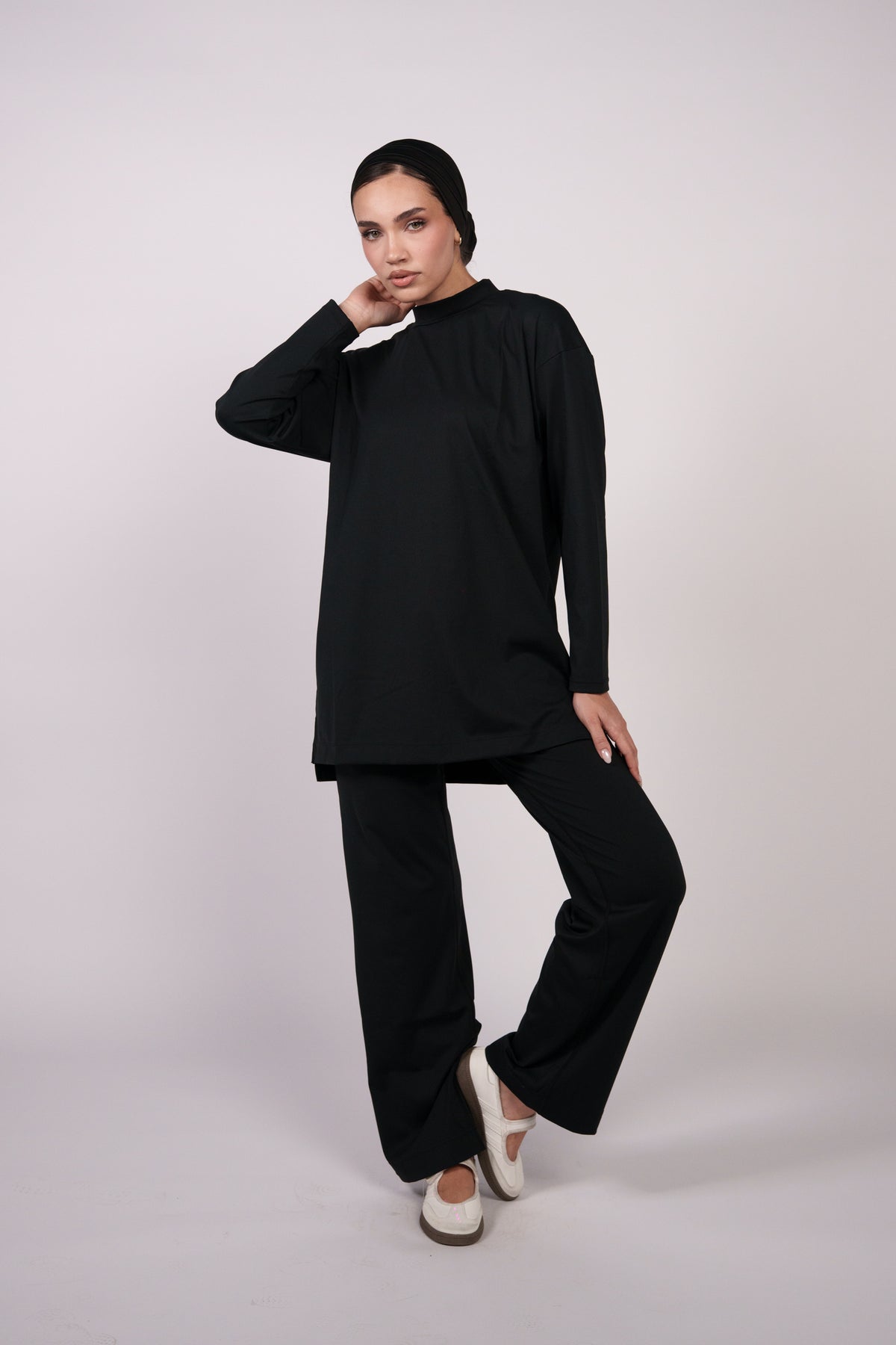 OAMY Oversized Long Yoga Sleeve Top in Black
