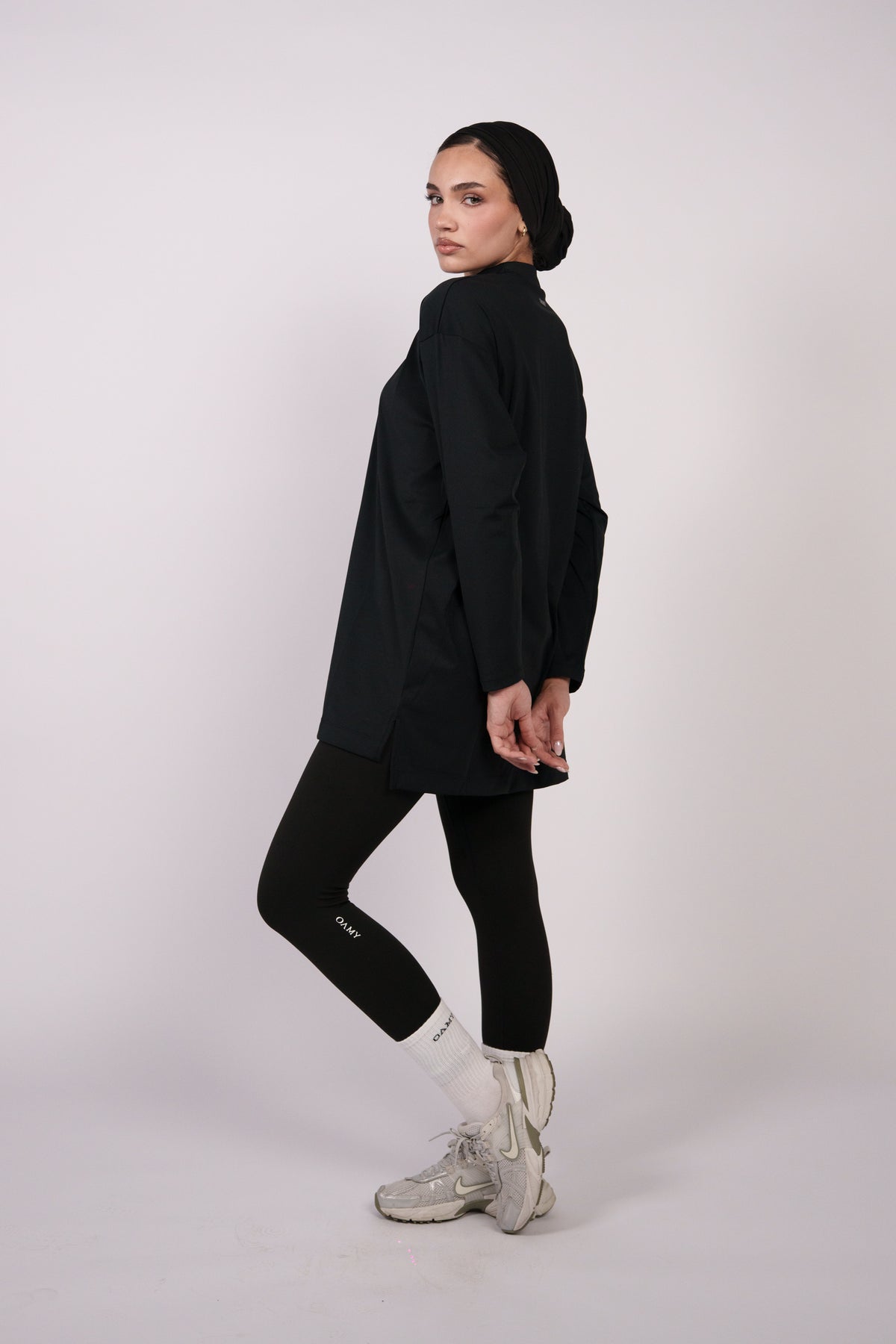 OAMY Oversized Long Yoga Sleeve Top in Black