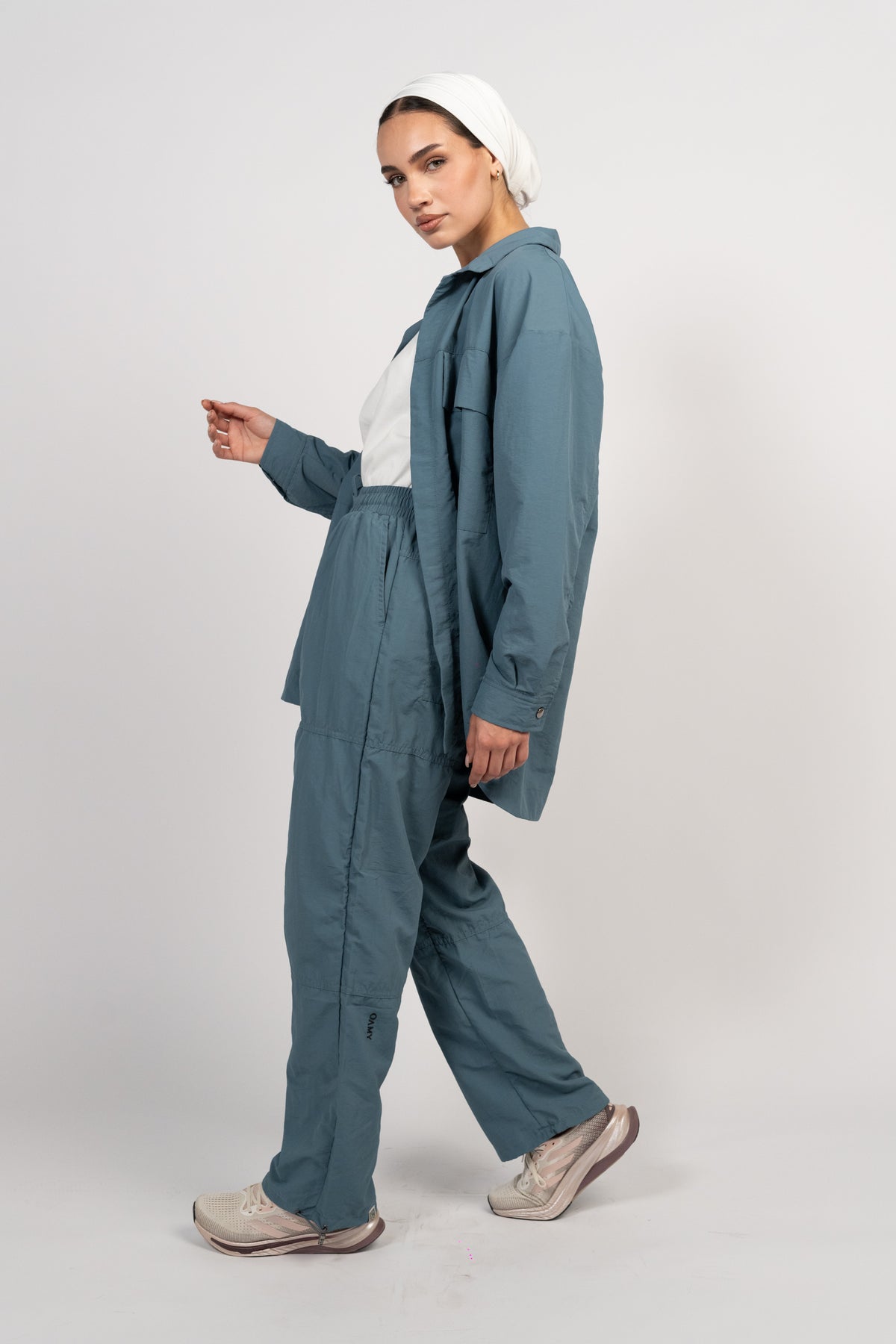 OAMY Adjustable Straight Pant in Petrol