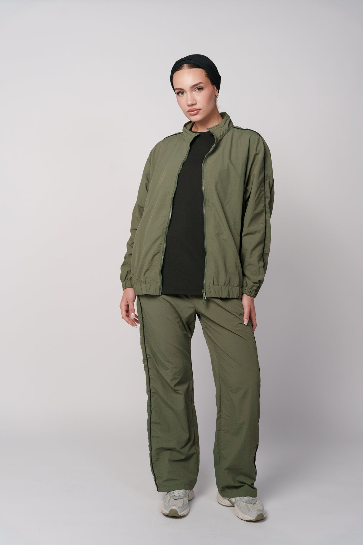 OAMY Contrast Panel Track Set in Olive