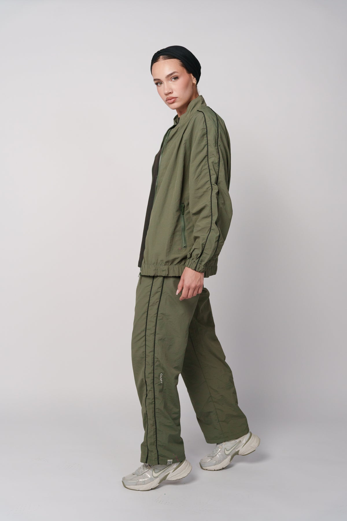 OAMY Contrast Panel Track Set in Olive