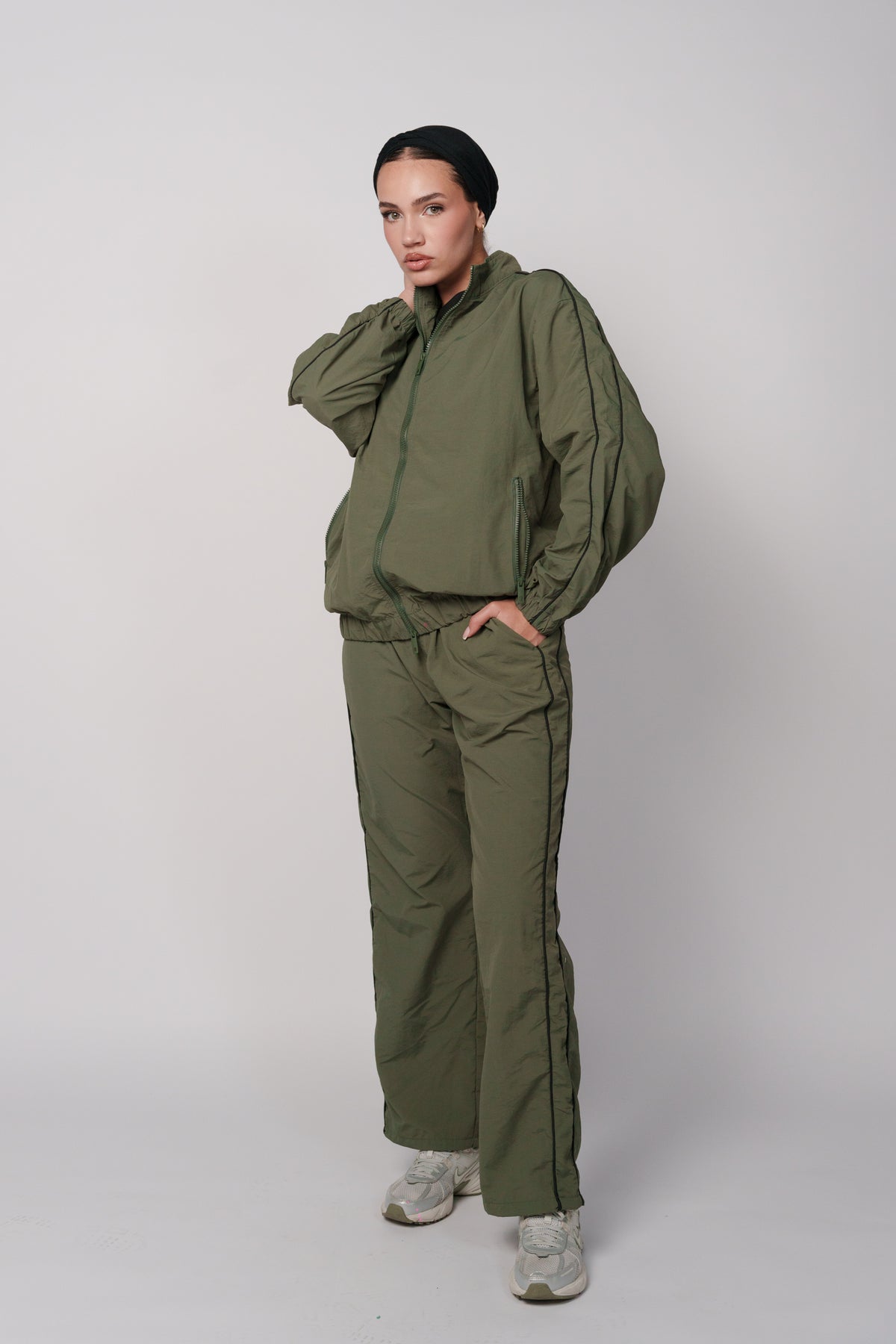 OAMY Contrast Panel Track Set in Olive